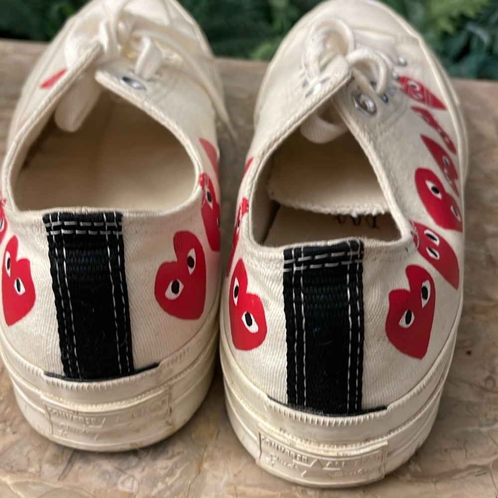 Sneakers - Picture 4 of 8